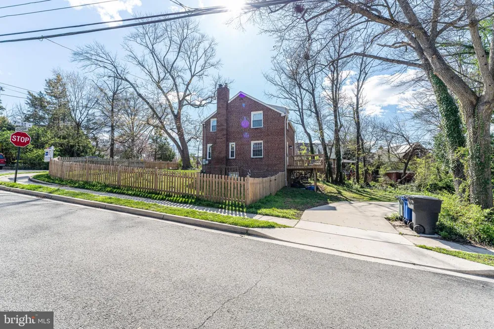 4901 7TH STREET #B Arlington, VA 22203