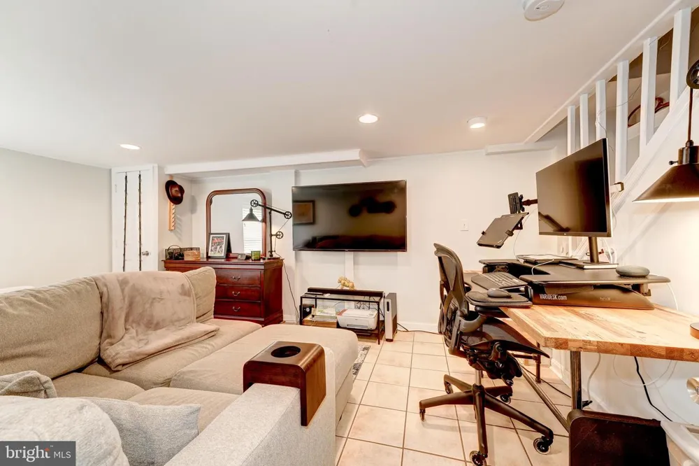4901 7TH STREET #B Arlington, VA 22203