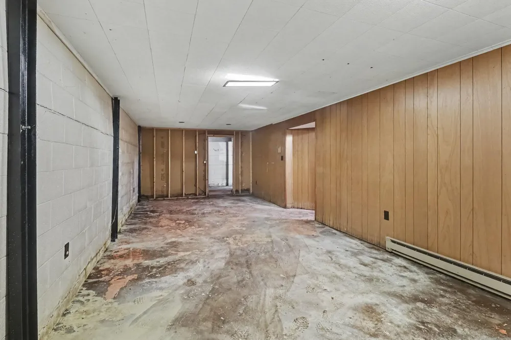 306 W Beryl Street Scottville, MI 49454