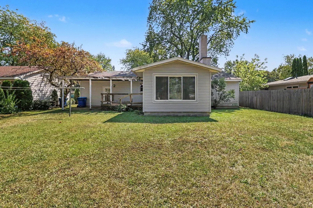 306 W Beryl Street Scottville, MI 49454