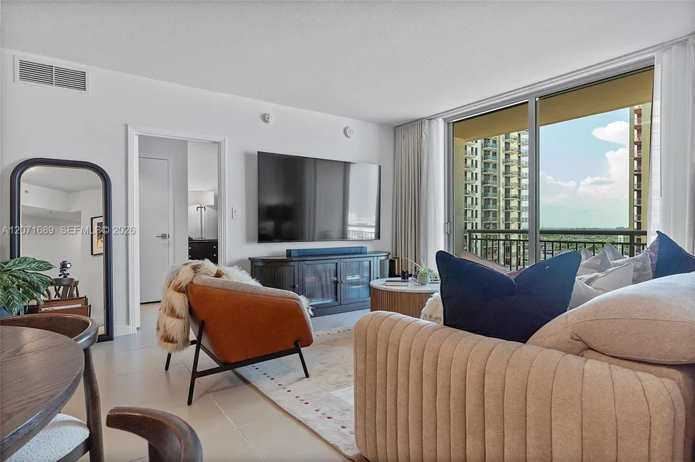 9066 SW 73rd CT #1007 Miami, FL 33156