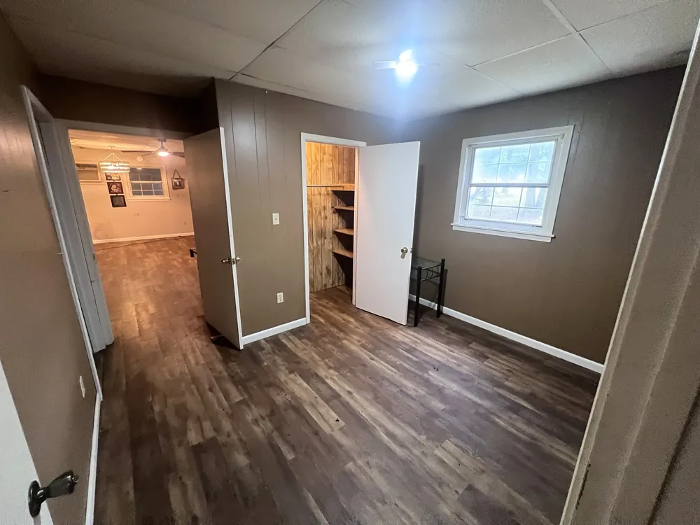 170 Blue Bird Ln Linden, TN 37096