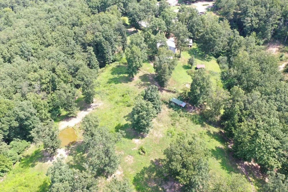 170 Blue Bird Ln Linden, TN 37096