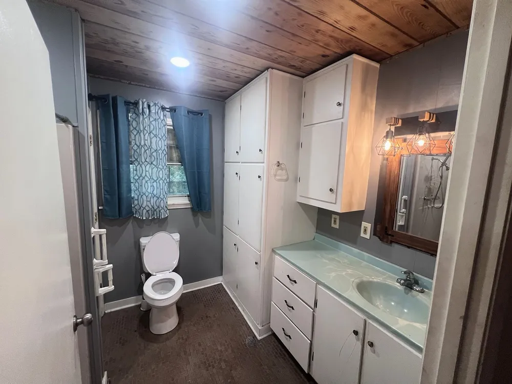 170 Blue Bird Ln Linden, TN 37096
