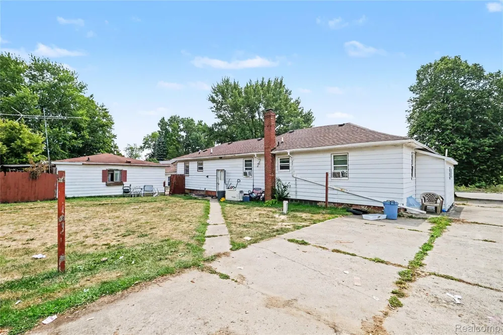 1103 E Bristol Road Burton City, MI 48529