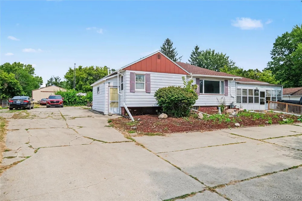 1103 E Bristol Road Burton City, MI 48529