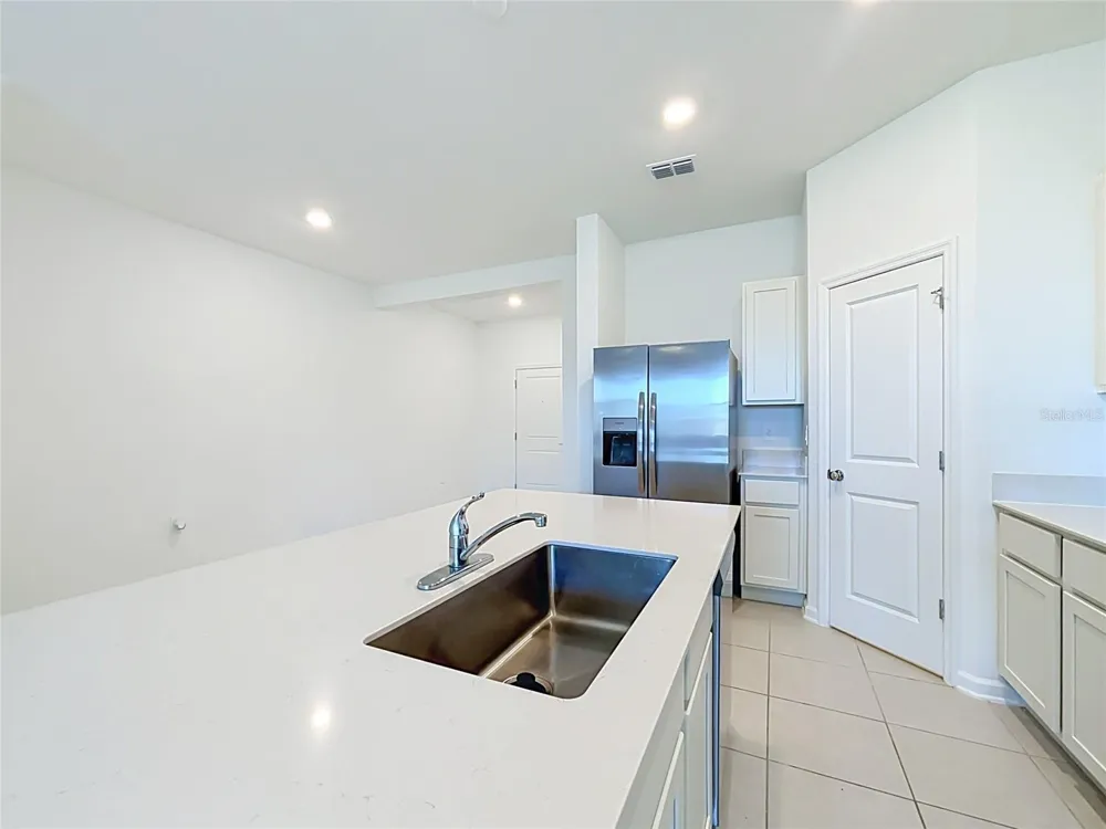 331 SOL VISTA DRIVE Dundee, FL 33838