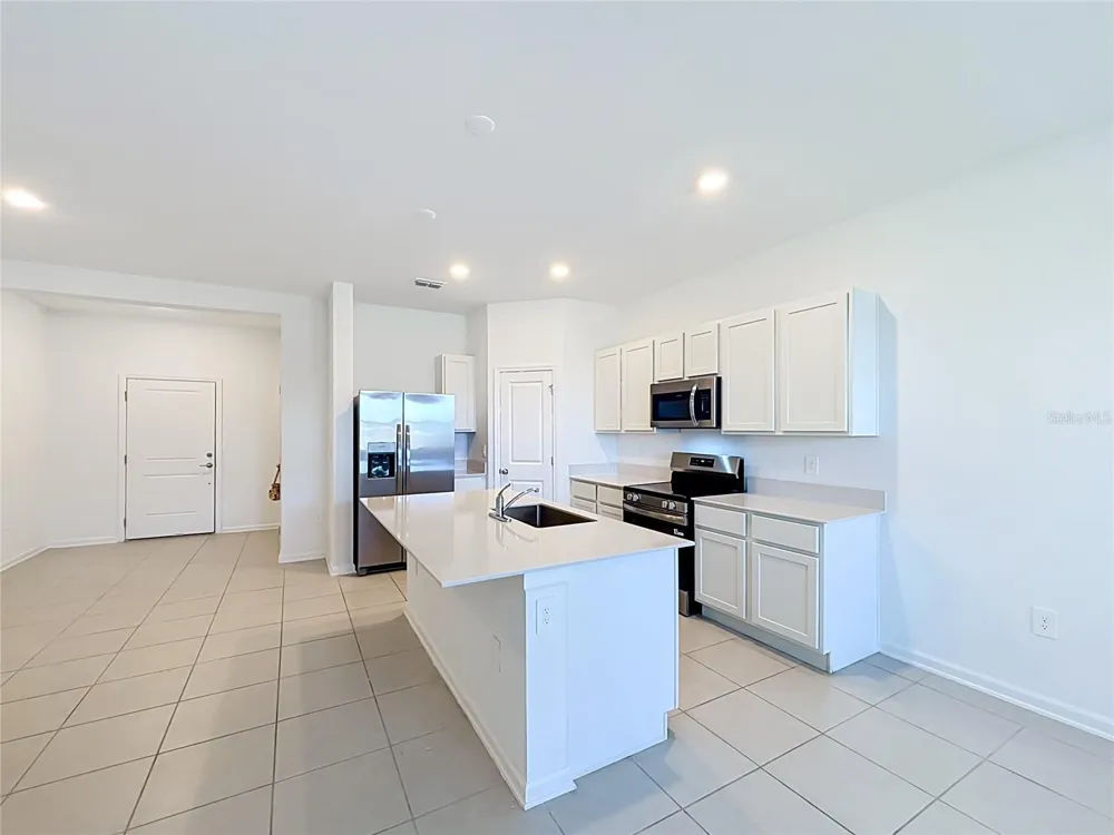 331 SOL VISTA DRIVE Dundee, FL 33838