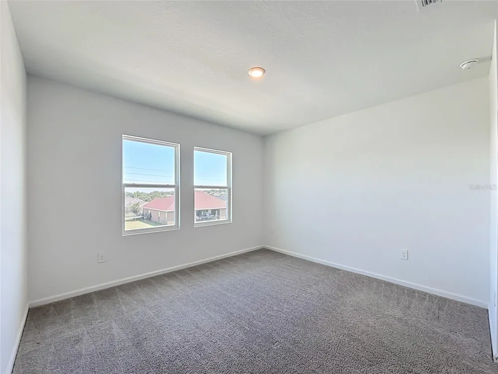 331 SOL VISTA DRIVE Dundee, FL 33838