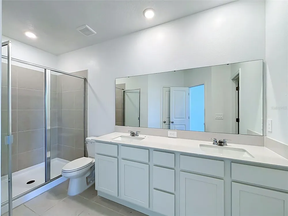331 SOL VISTA DRIVE Dundee, FL 33838