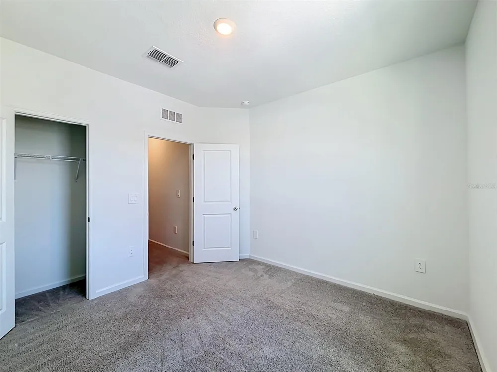 331 SOL VISTA DRIVE Dundee, FL 33838