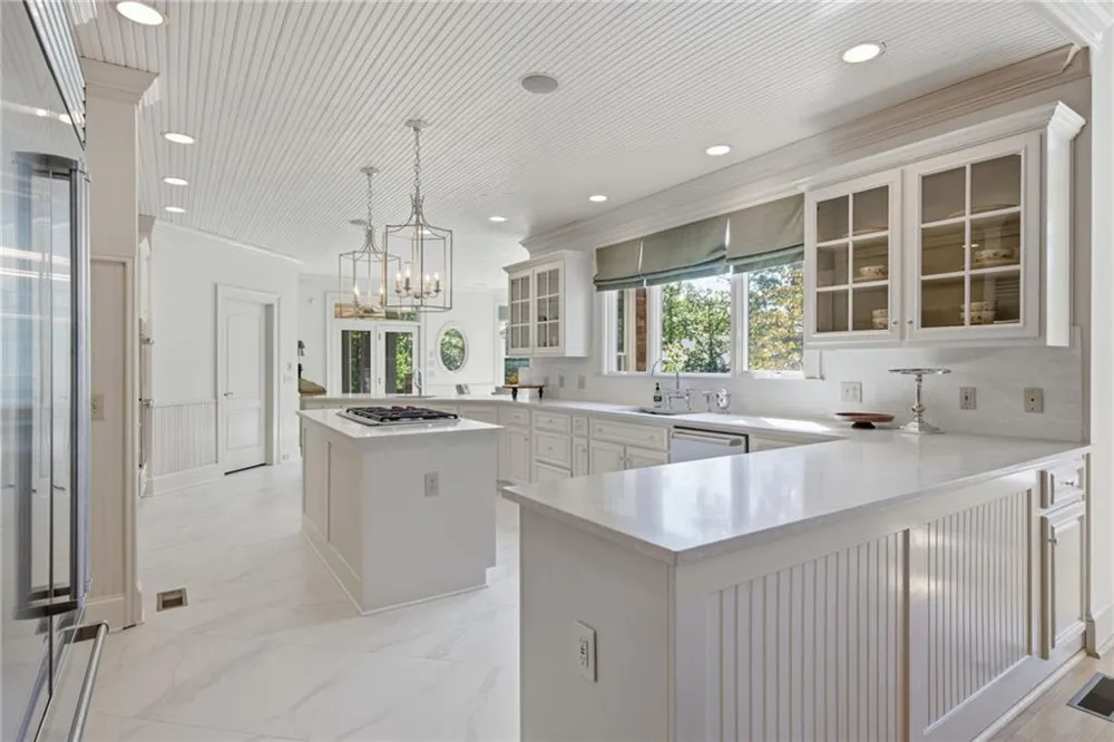 127 Mills Lane Ball Ground, GA 30107