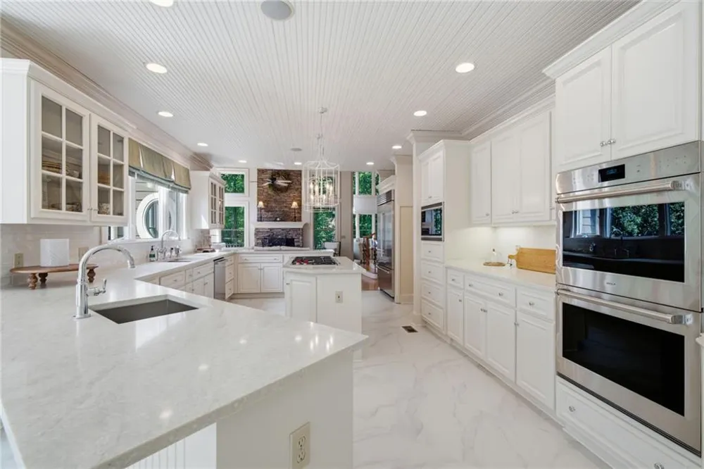 127 Mills Lane Ball Ground, GA 30107