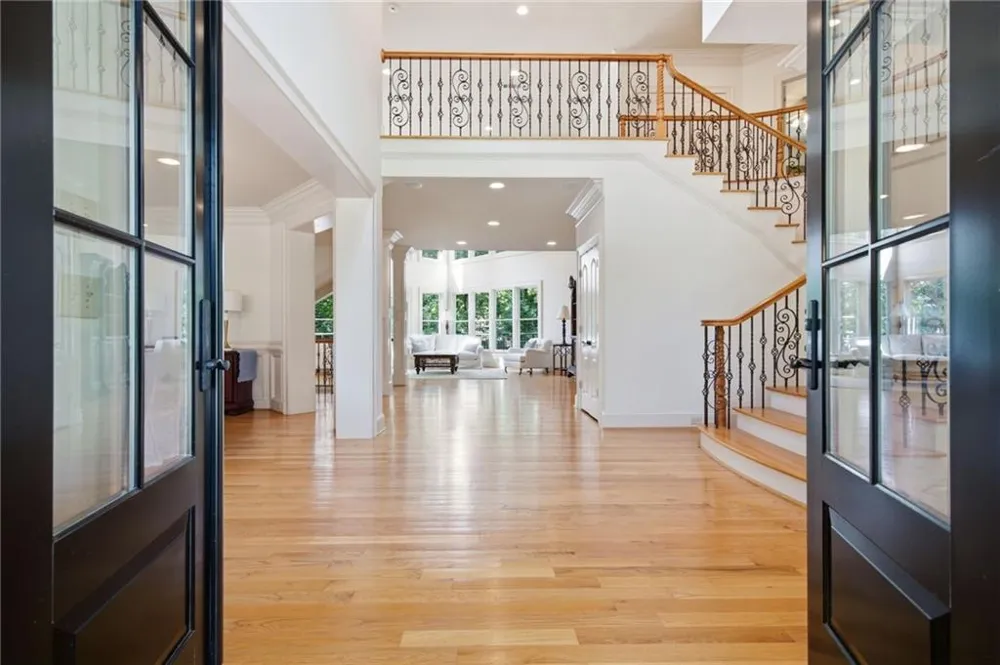 127 Mills Lane Ball Ground, GA 30107