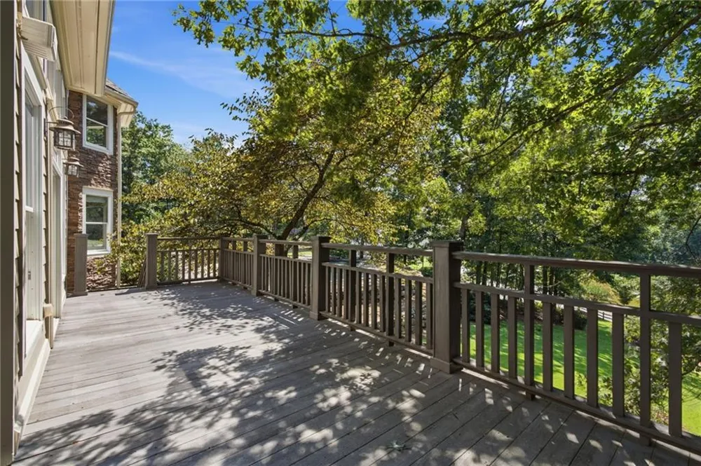 127 Mills Lane Ball Ground, GA 30107