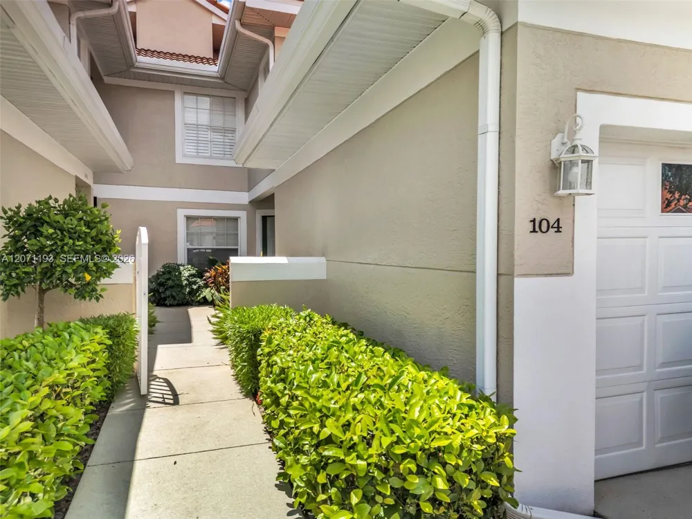 5130 COBBLE CREEK CT Naples, FL 34110