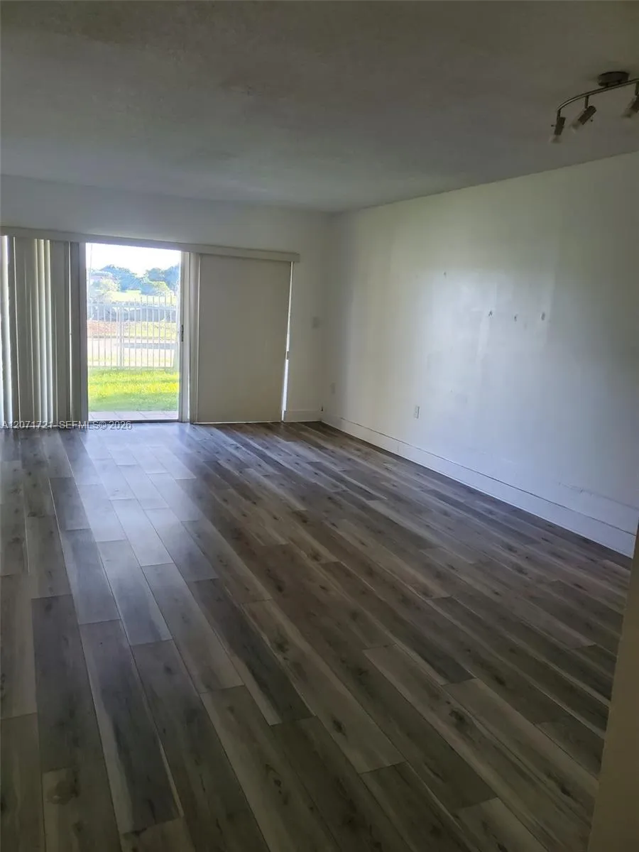 14260 SW 57th Ln #2-105 Miami, FL 33183