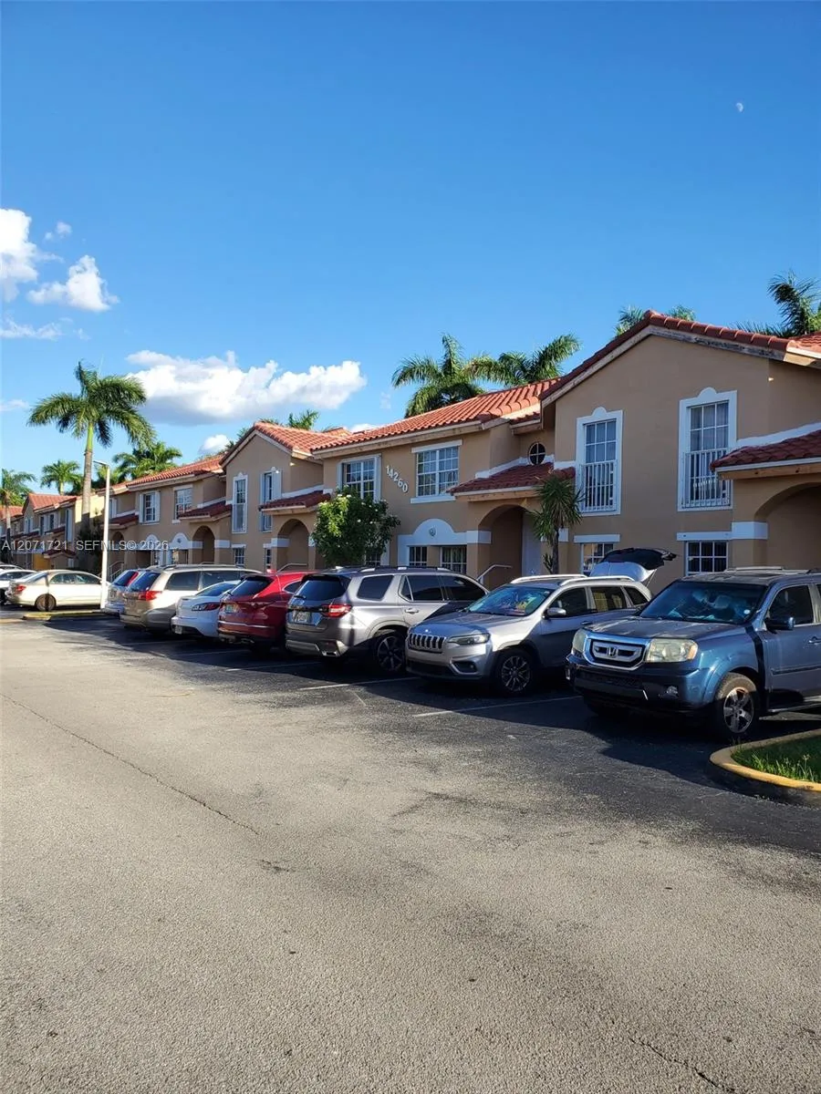 14260 SW 57th Ln #2-105 Miami, FL 33183