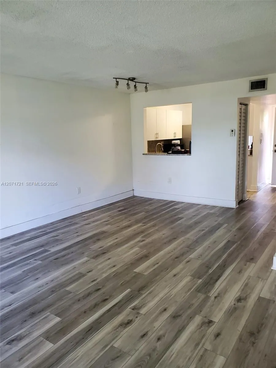 14260 SW 57th Ln #2-105 Miami, FL 33183