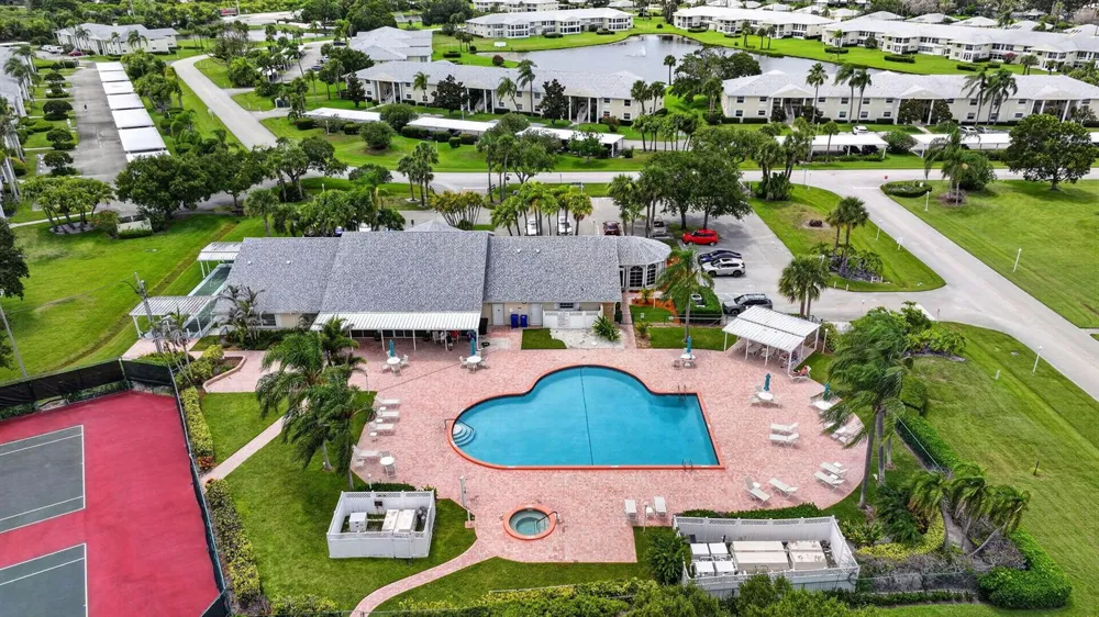203 Grove Isle Circle Vero Beach, FL 32962
