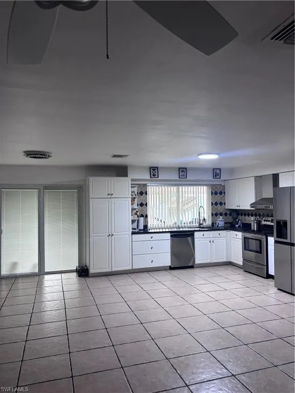 Address Not Shown Fort Myers, FL 33907