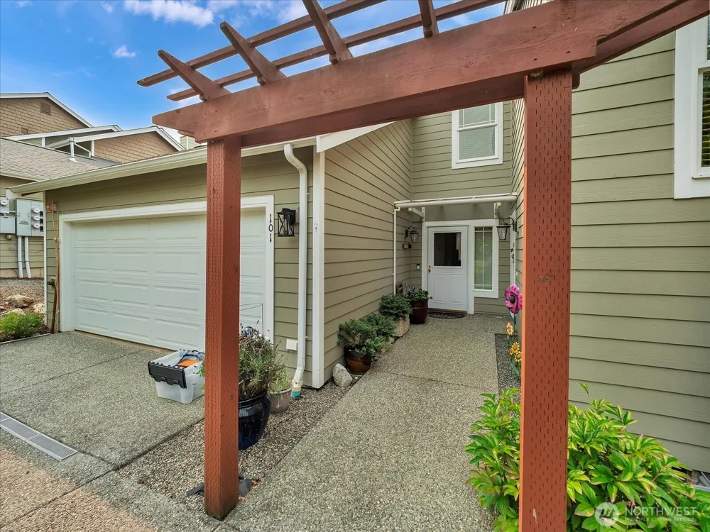 910 Medical Center Drive #G101 Arlington, WA 98223