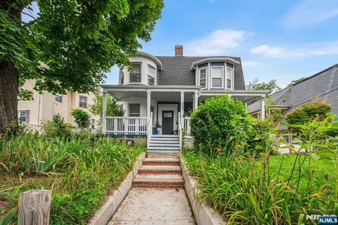 328 Springdale Avenue