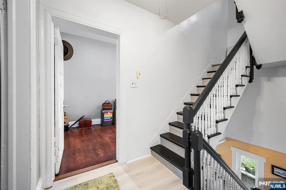 328 Springdale Avenue East Orange, NJ 07017