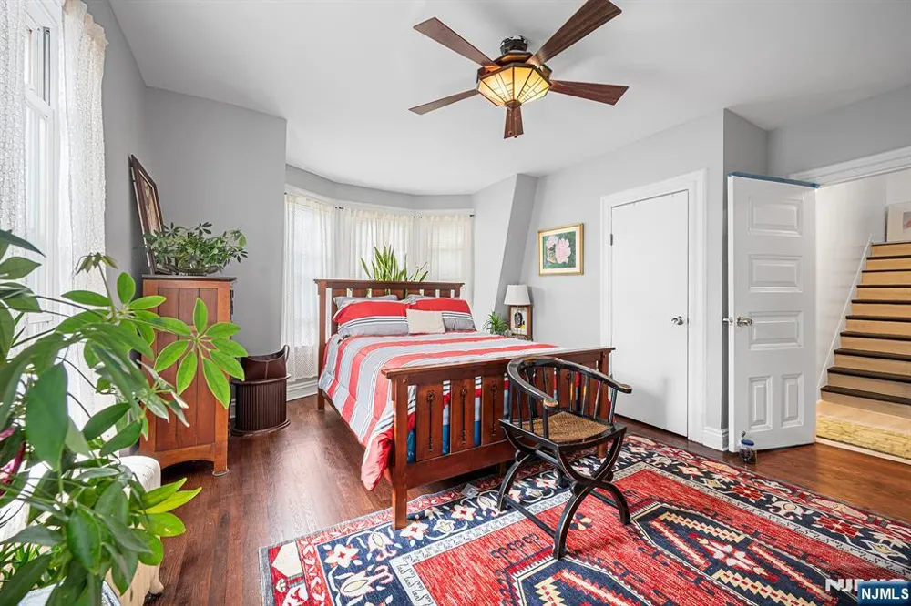 328 Springdale Avenue East Orange, NJ 07017