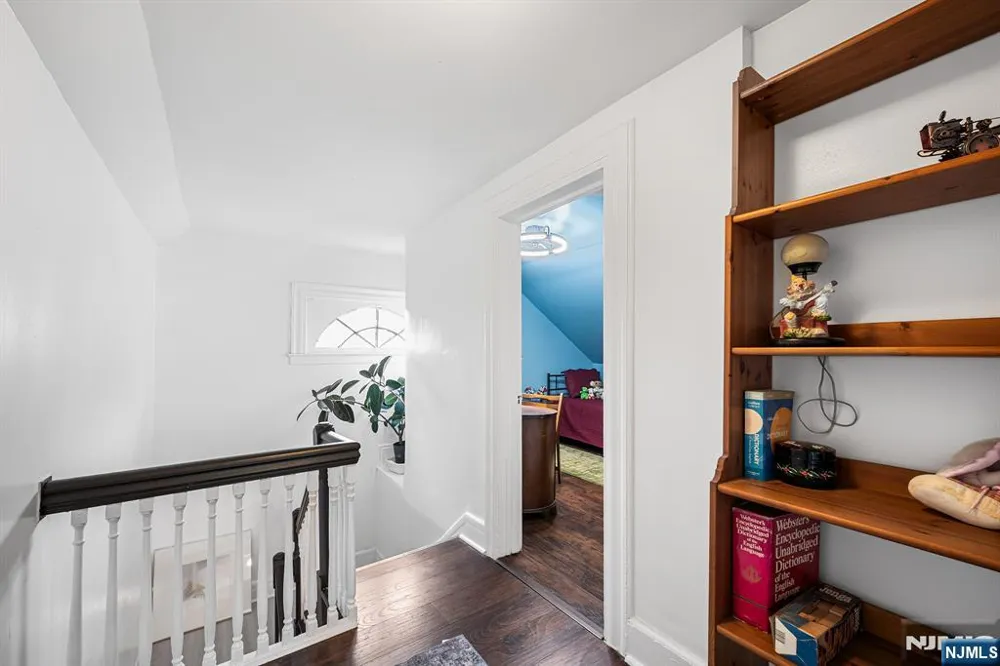 328 Springdale Avenue East Orange, NJ 07017