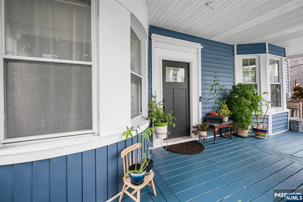 328 Springdale Avenue East Orange, NJ 07017