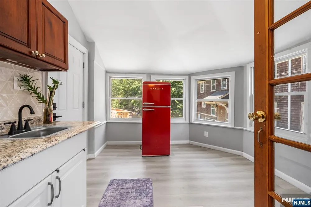 328 Springdale Avenue East Orange, NJ 07017