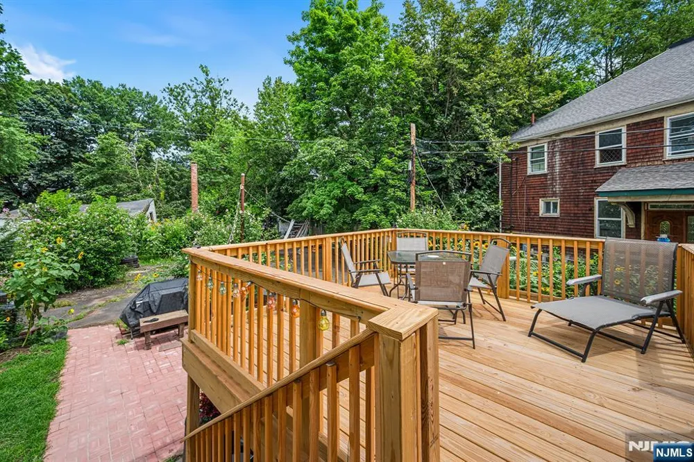 328 Springdale Avenue East Orange, NJ 07017