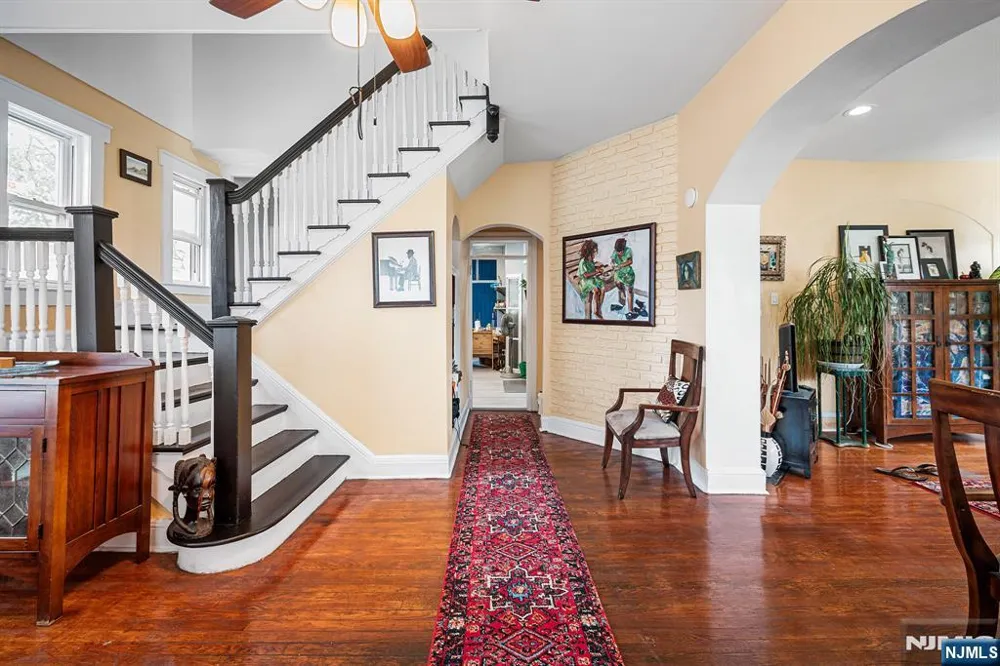 328 Springdale Avenue East Orange, NJ 07017