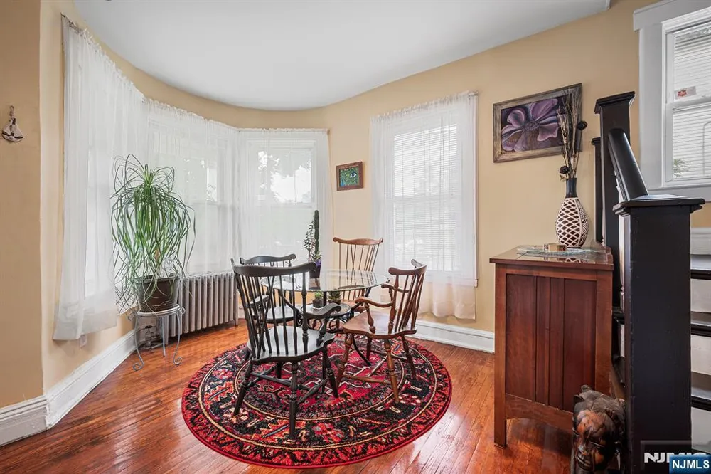 328 Springdale Avenue East Orange, NJ 07017