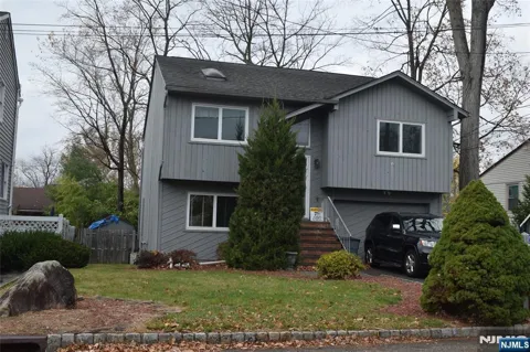 27 3rd Avenue