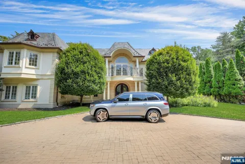 186 Hoover Drive