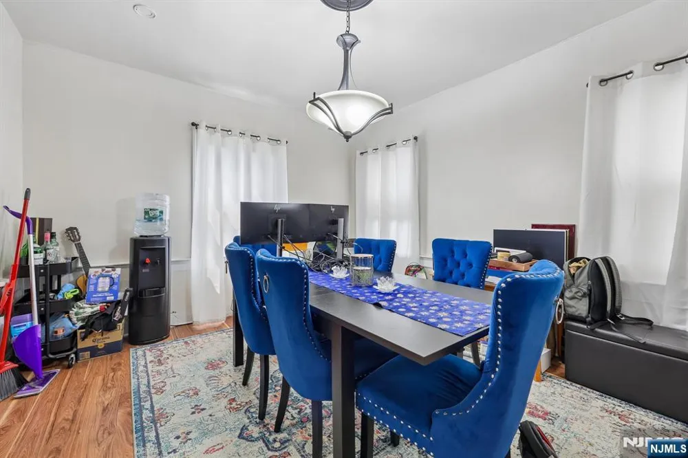 164 Freeman Avenue East Orange, NJ 07018