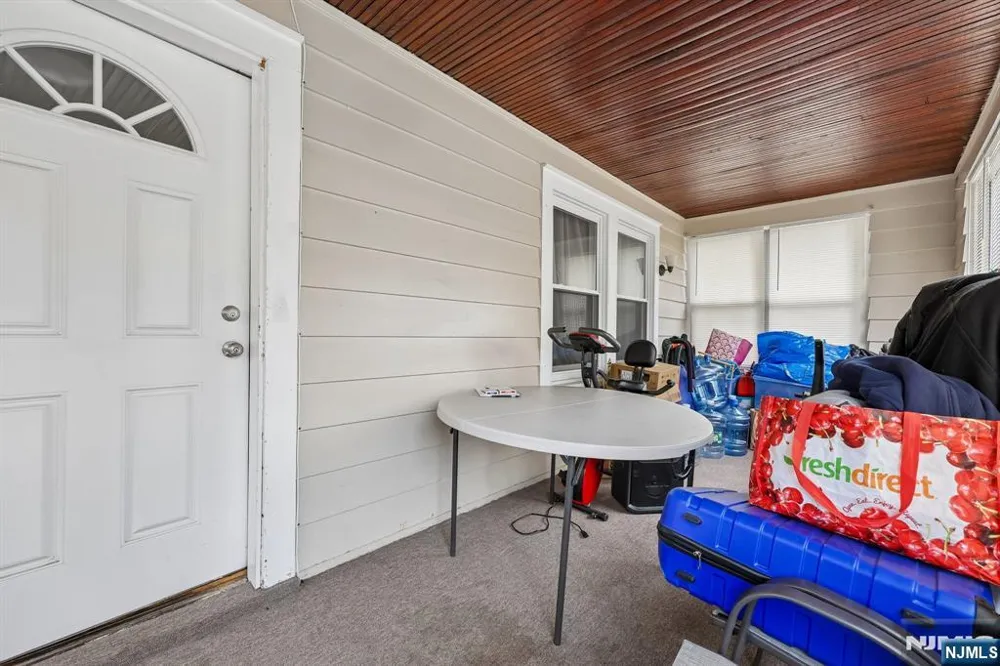 164 Freeman Avenue East Orange, NJ 07018