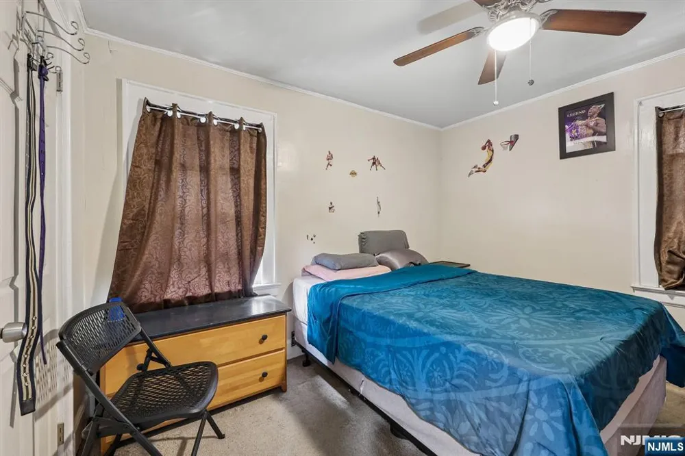 164 Freeman Avenue East Orange, NJ 07018