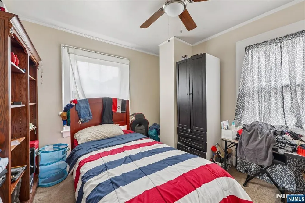 164 Freeman Avenue East Orange, NJ 07018