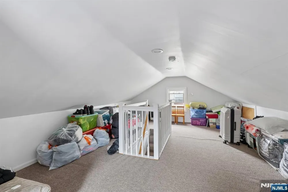 164 Freeman Avenue East Orange, NJ 07018