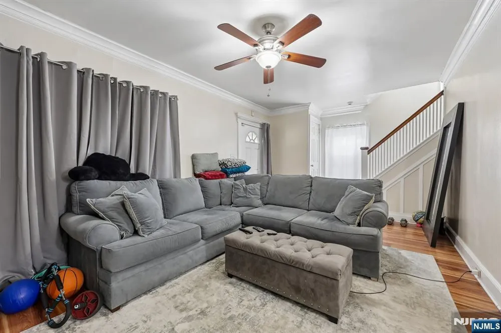 164 Freeman Avenue East Orange, NJ 07018
