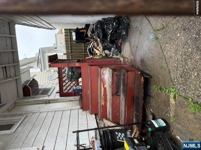872 Lyons Avenue Irvington, NJ 07111
