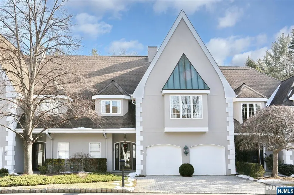 2 Normandy Court Ho-Ho-Kus, NJ 07423