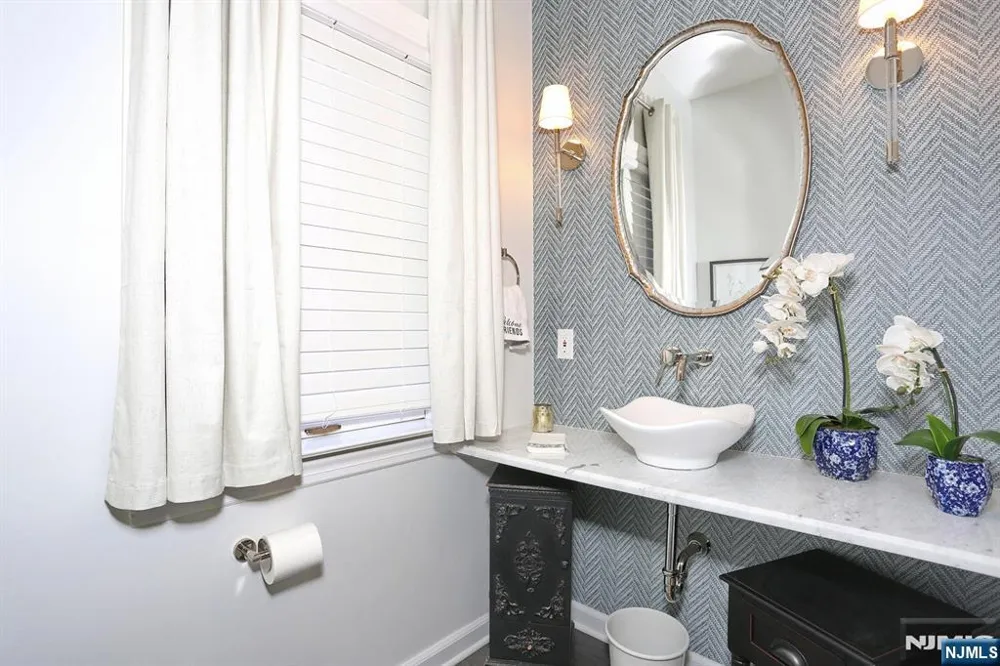 2 Normandy Court Ho-Ho-Kus, NJ 07423