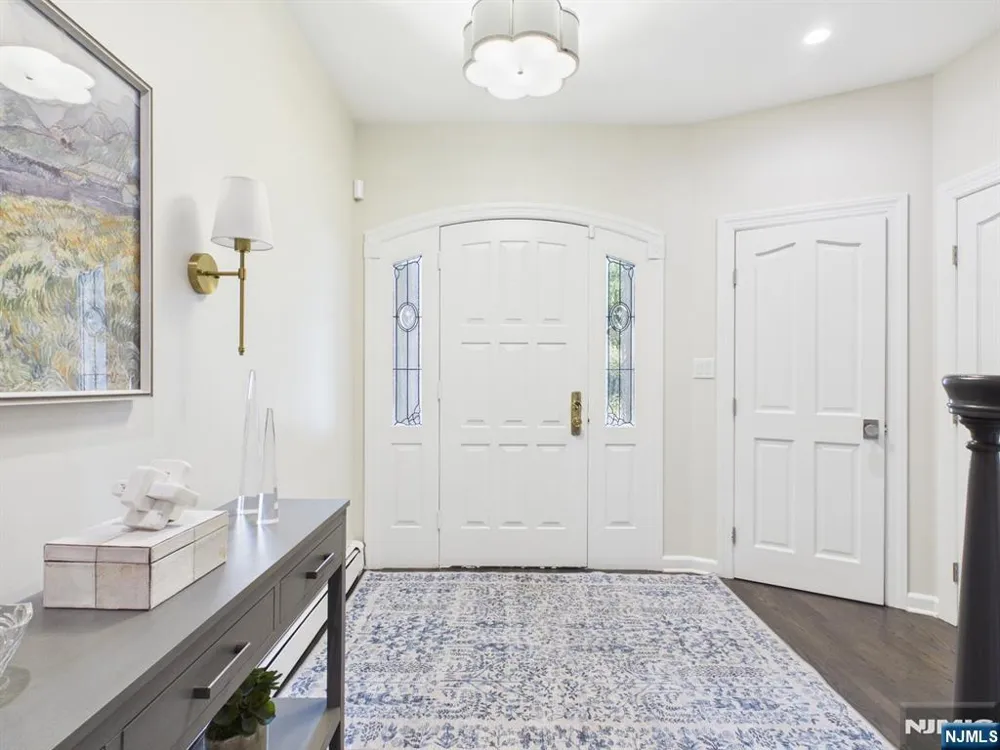 2 Normandy Court Ho-Ho-Kus, NJ 07423