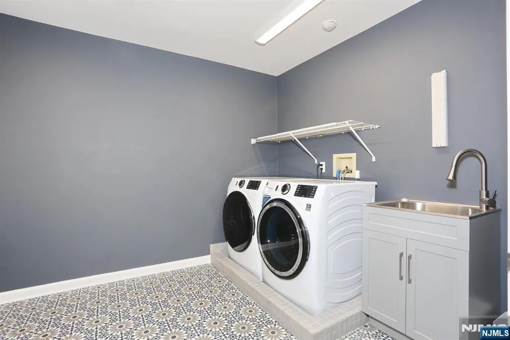 2 Normandy Court Ho-Ho-Kus, NJ 07423
