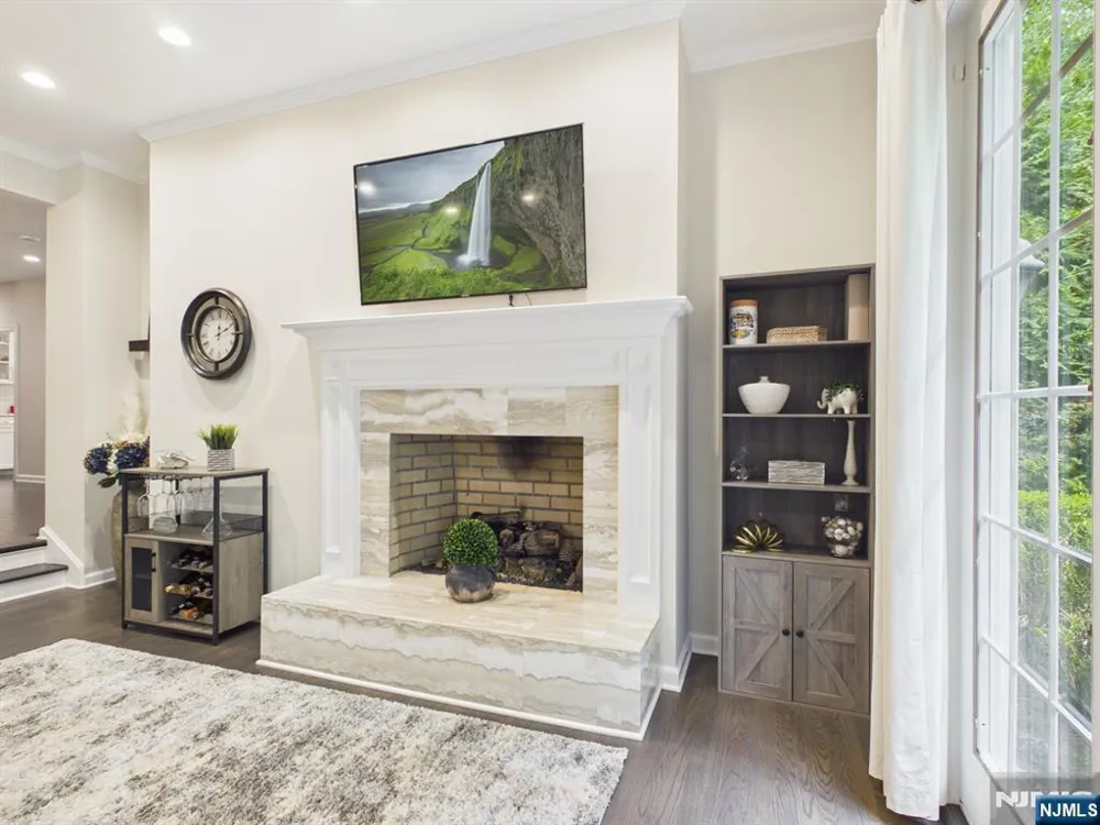 2 Normandy Court Ho-Ho-Kus, NJ 07423