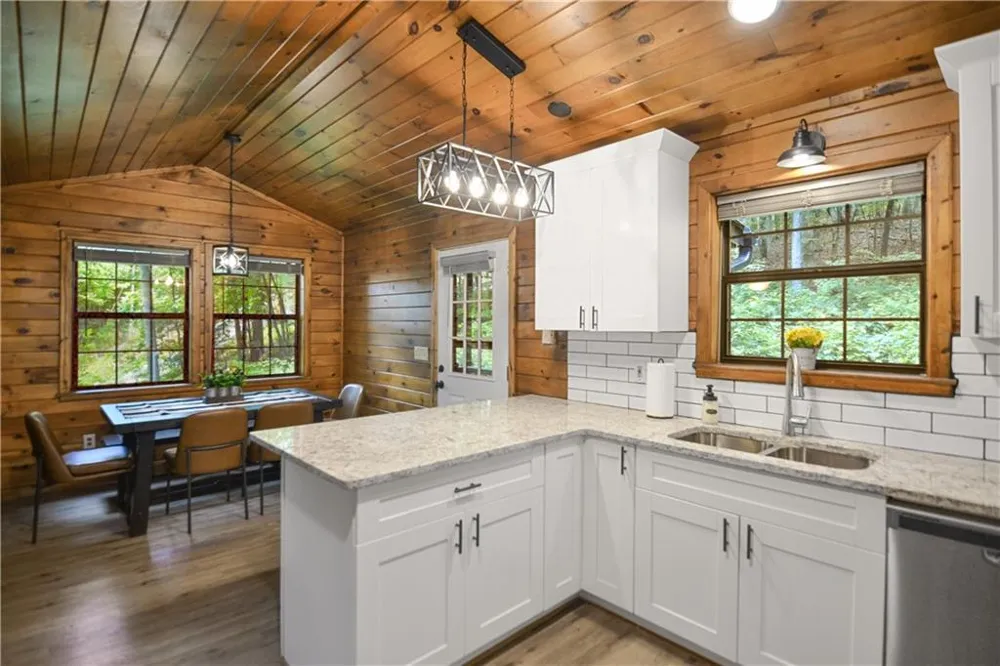 136 Fox Run Drive Blue Ridge, GA 30513
